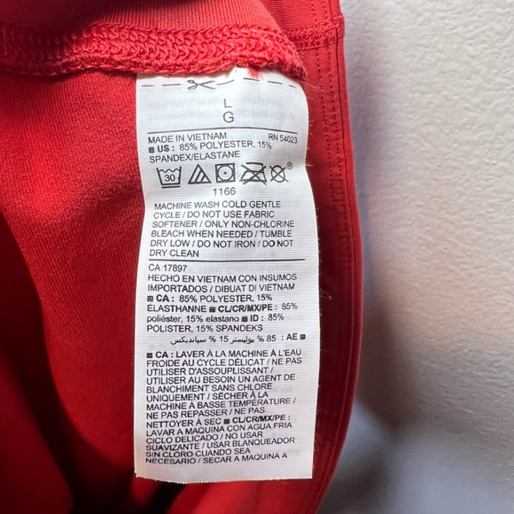 Old Navy Women's Powersoft 7/8 Elevate Leggings Red Camo Athletic NEW Size Large - Picture 13 of 13